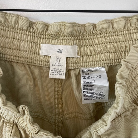 H&M high waisted shorts - Picture 5 of 5